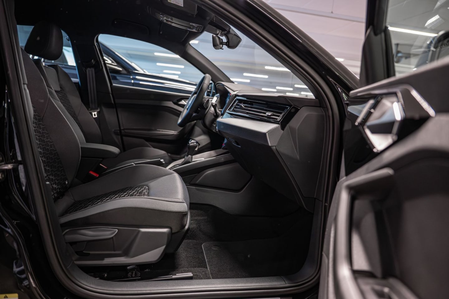 Bild über Audi A1 Sportback advanced 30 TFSI S tronic - für weitere Informationen kontaktieren Sie den Audi Partner