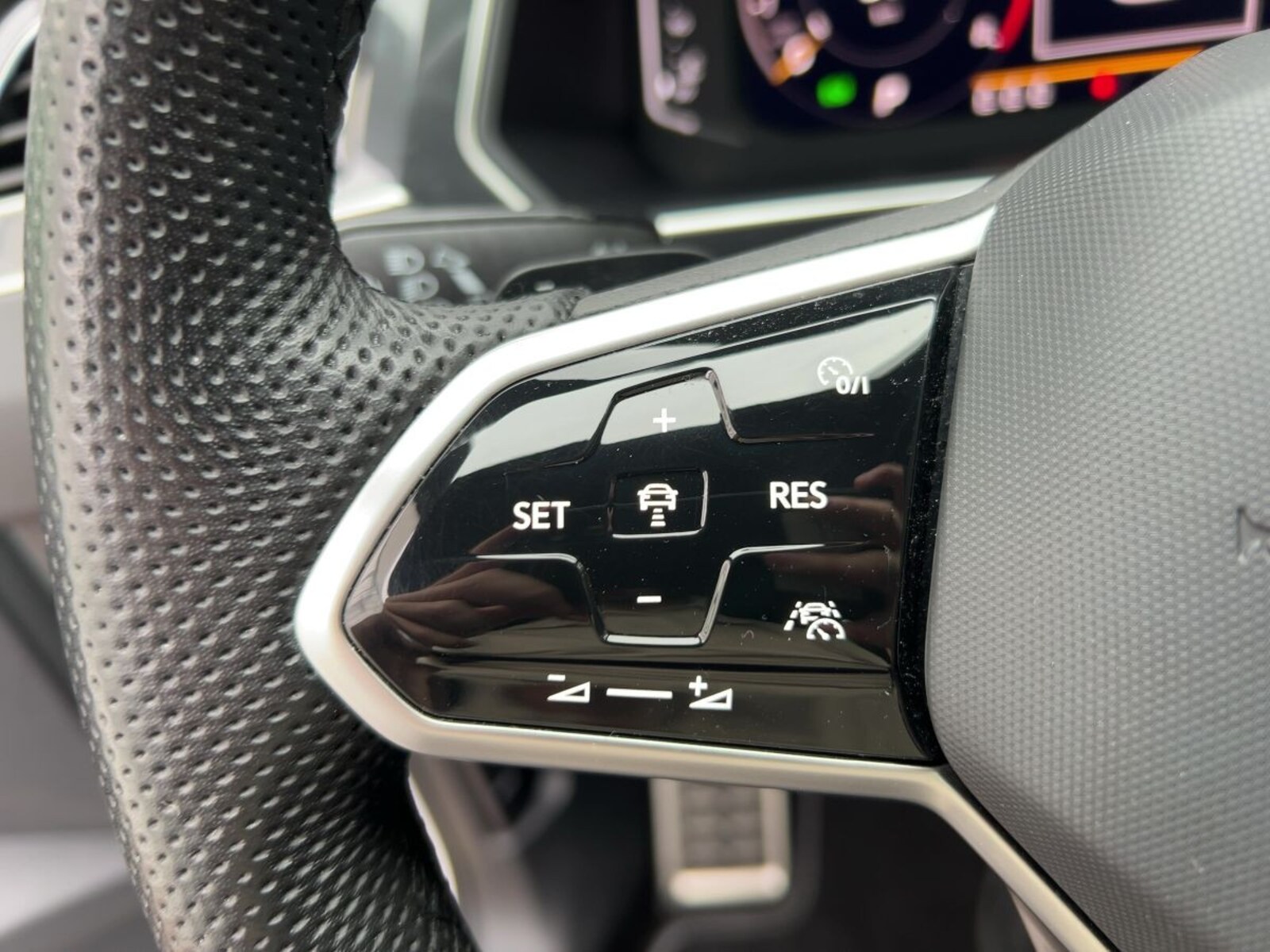 Volkswagen Tiguan – Bild 17