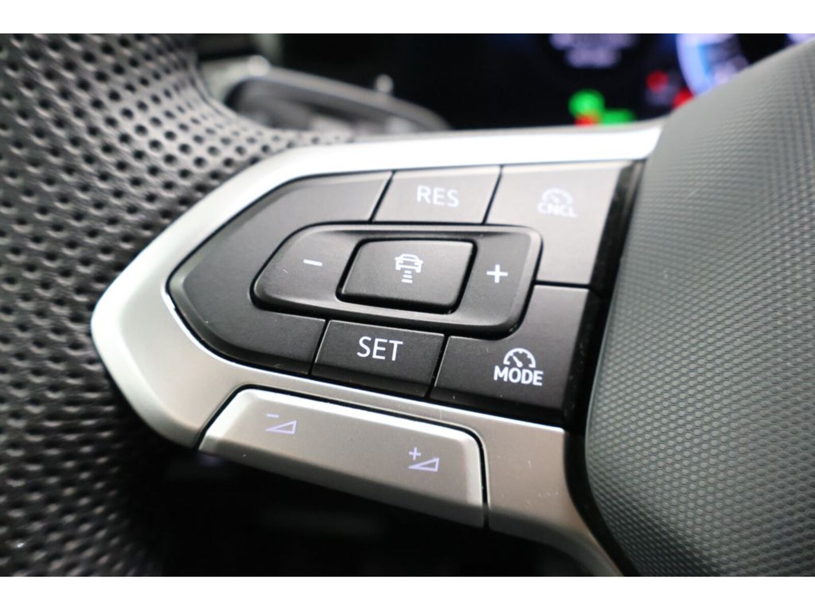 Volkswagen Tiguan – Bild 18
