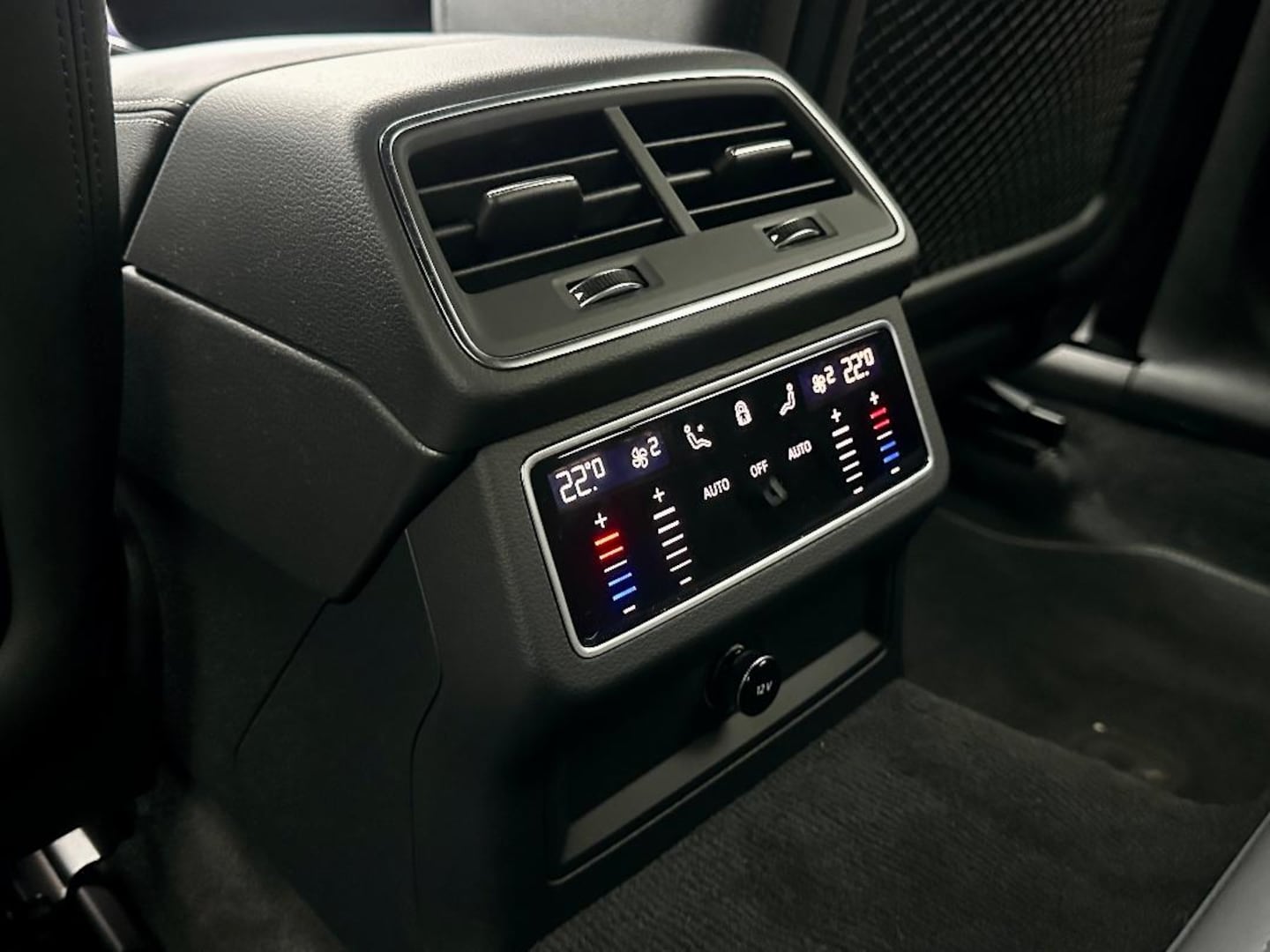 Bild über Audi S6 Avant TDI quattro tiptronic - für weitere Informationen kontaktieren Sie den Audi Partner