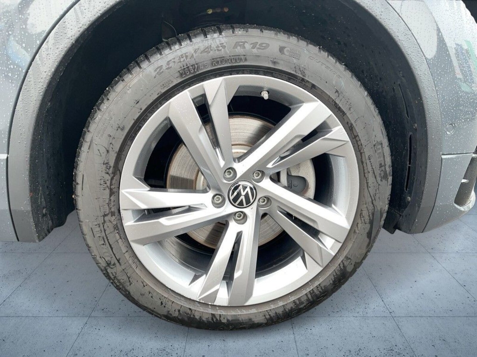 Volkswagen Tiguan – Bild 9