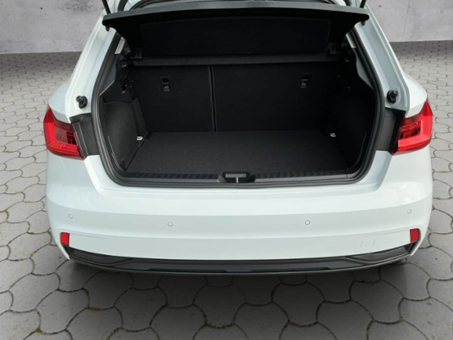 Bild über Audi A1 Sportback advanced 30 TFSI S tronic - für weitere Informationen kontaktieren Sie den Audi Partner