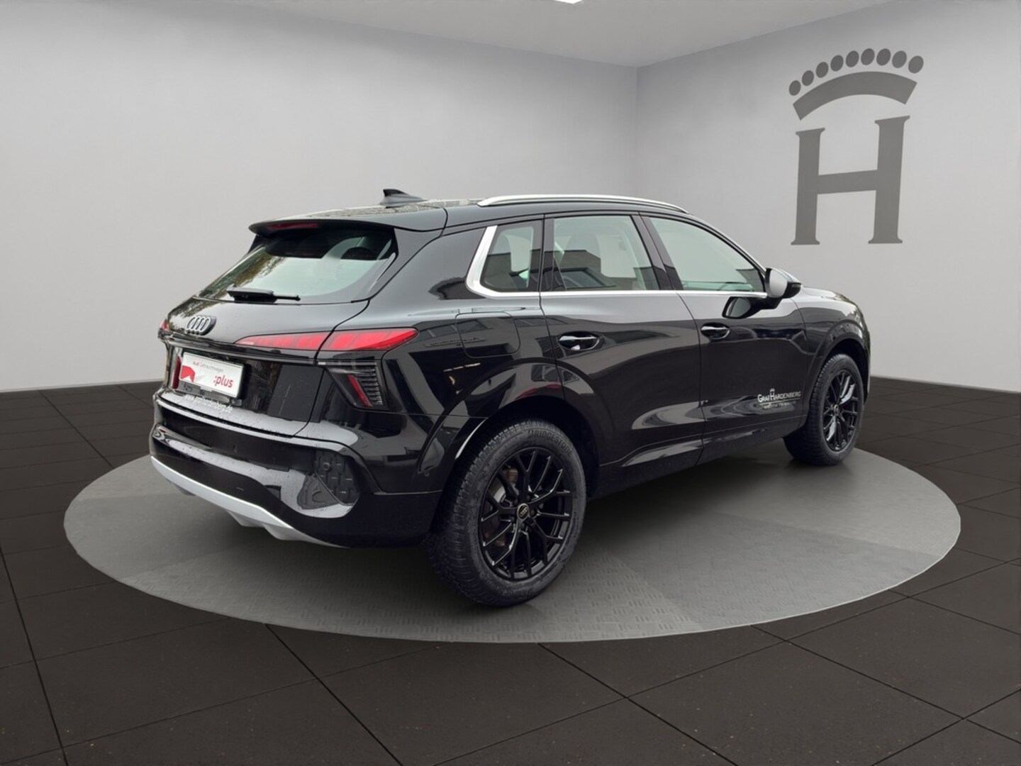 Bild über Audi Q3 SUV TFSI 110 kW S tronic - für weitere Informationen kontaktieren Sie den Audi Partner