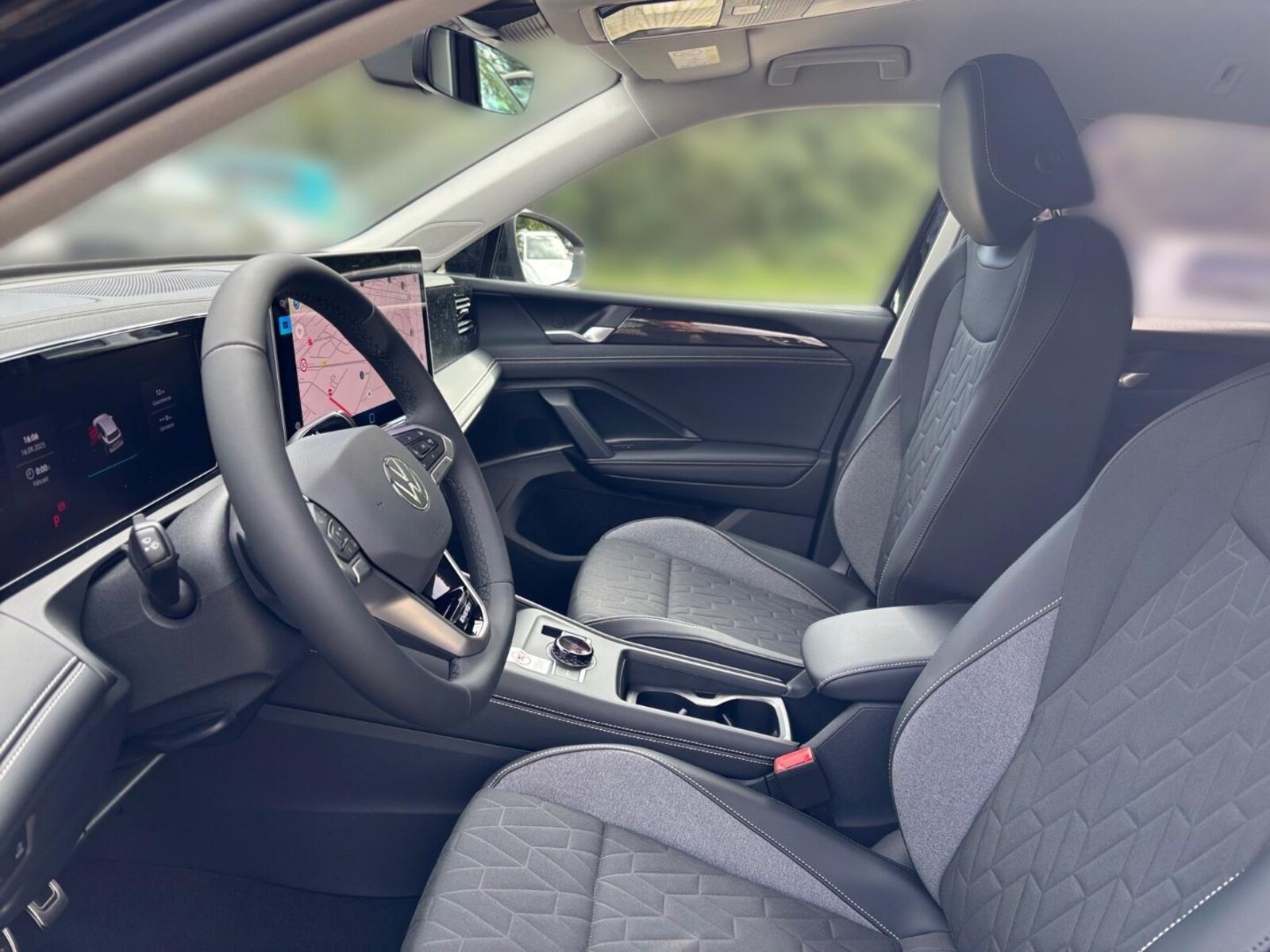 Volkswagen Tiguan – Bild 10