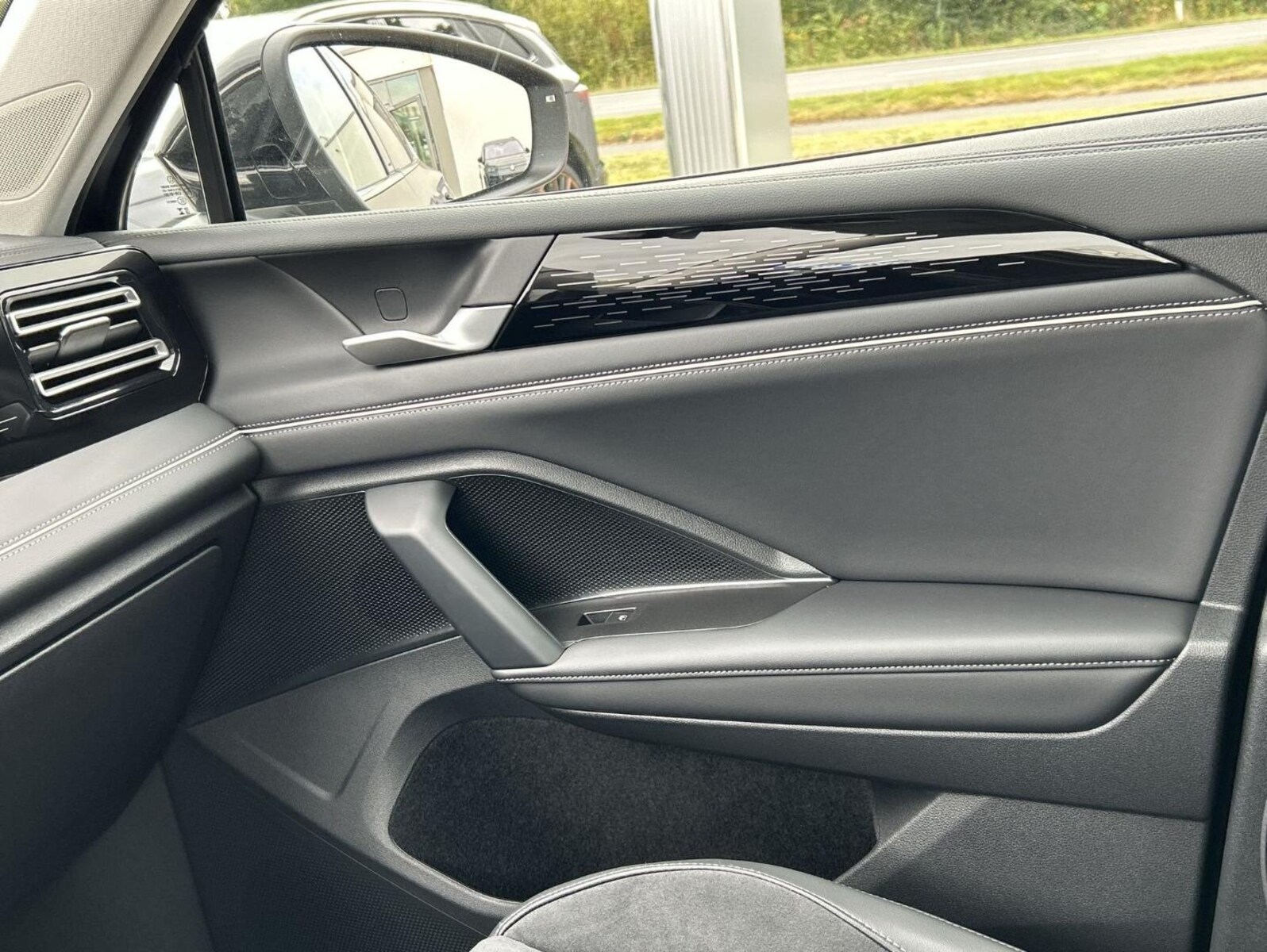 Volkswagen Tiguan – Bild 8