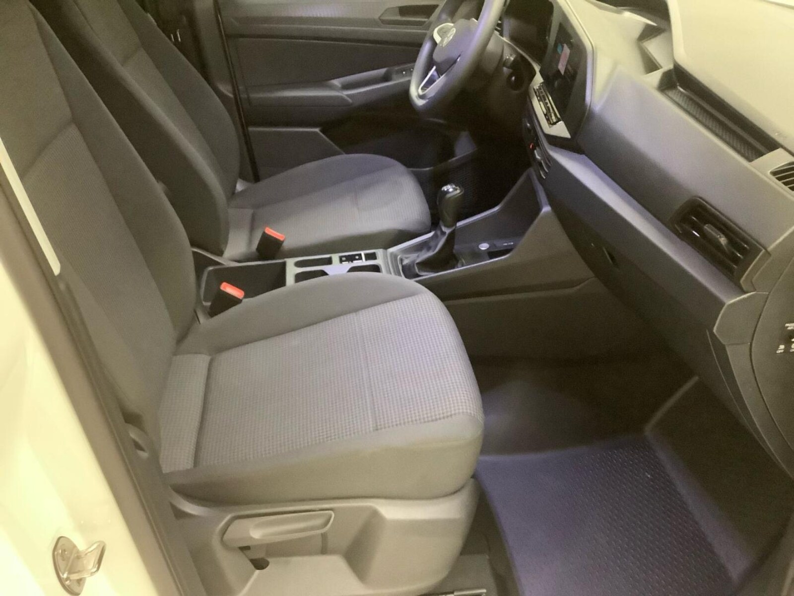 Volkswagen Caddy Cargo – Bild 8