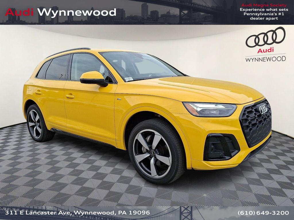 2023 Audi Q5 45 Premium Plus's photo