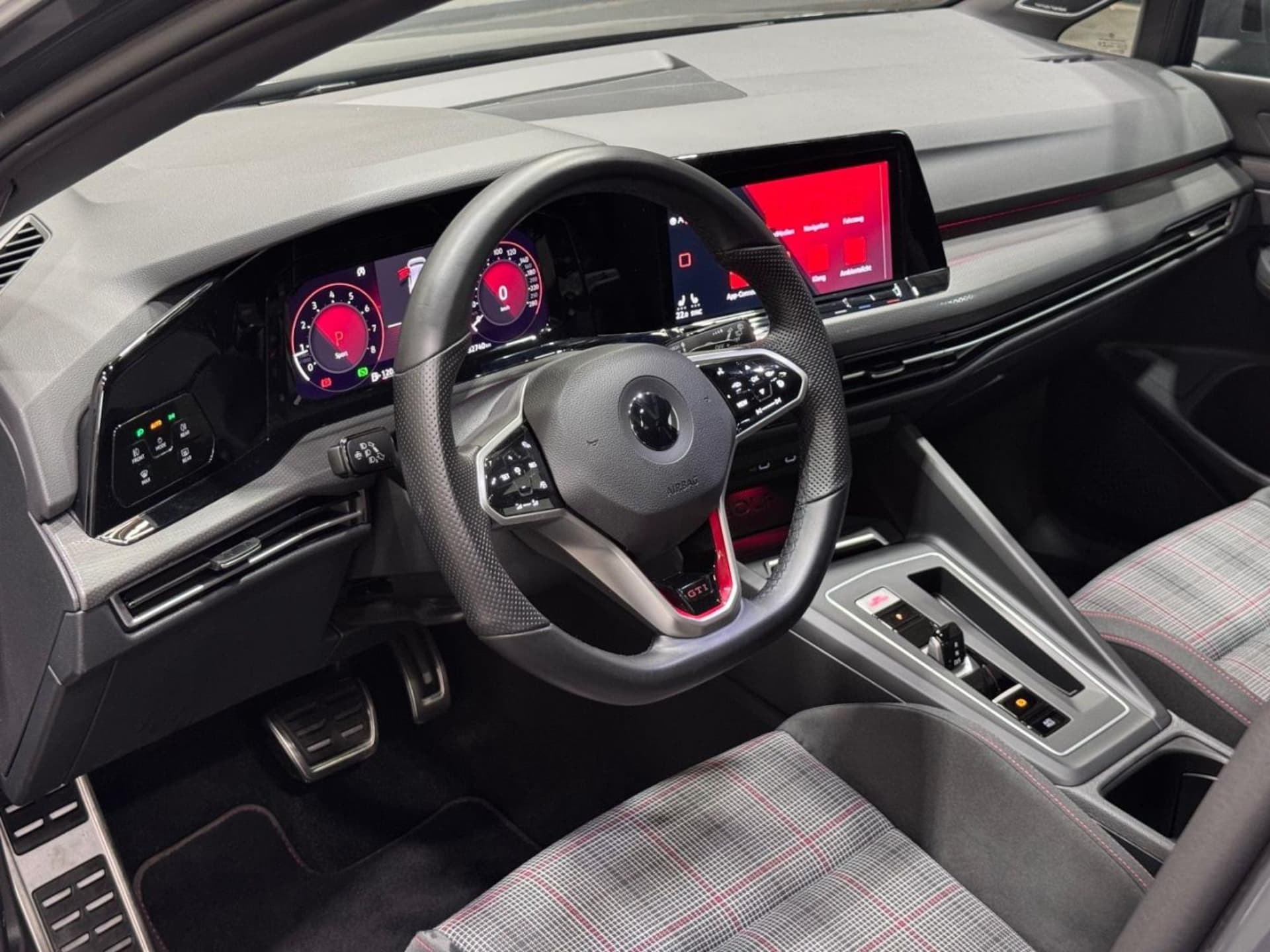 Volkswagen Golf GTI