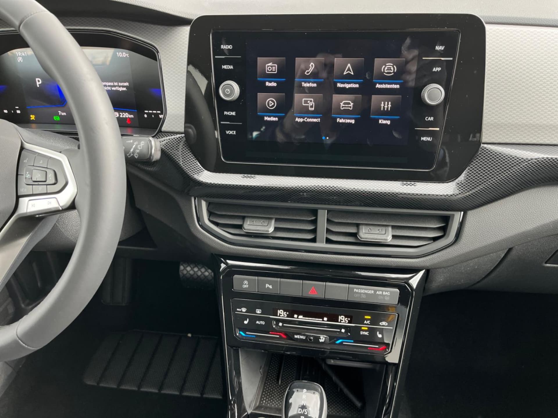 Volkswagen T-Cross Life