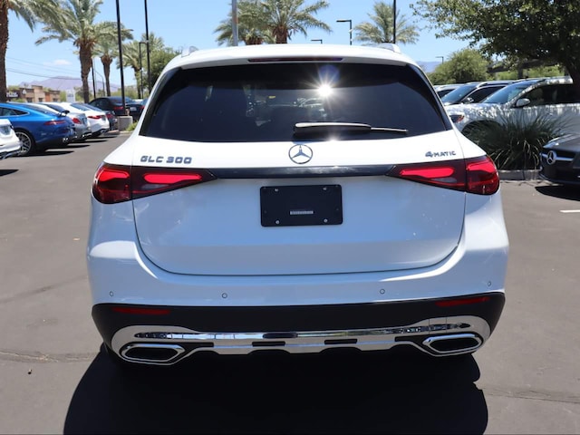 2024 Mercedes-Benz GLC 300
