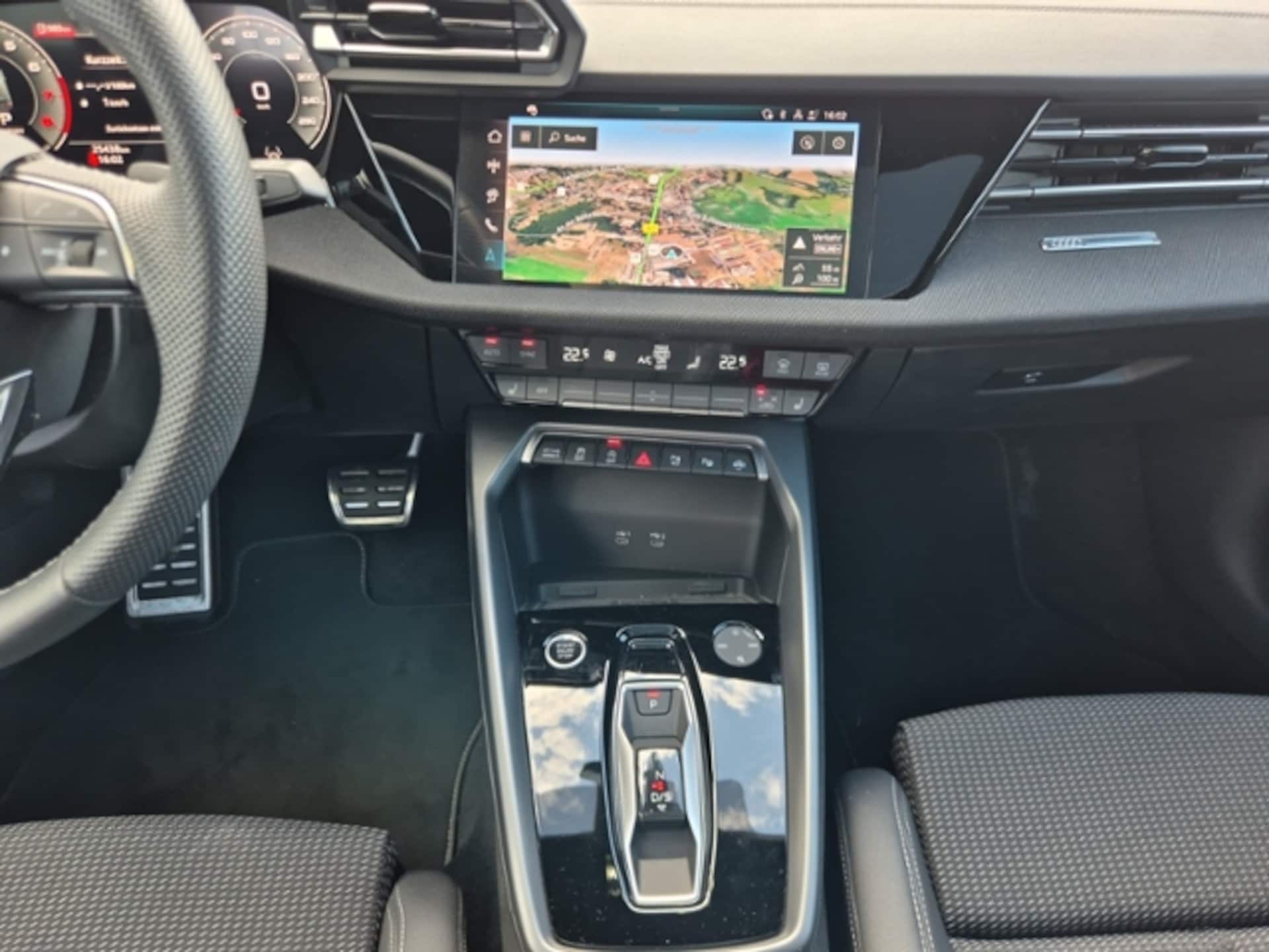 Audi A3 Sportback S line