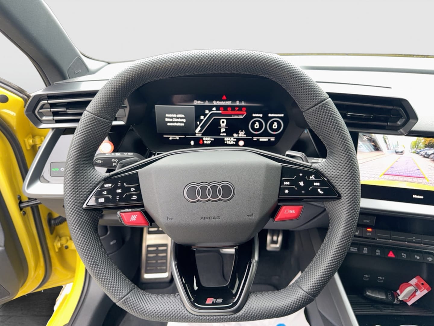 Bild über Audi RS 3 Sportback TFSI quattro 294 kW S tronic - für weitere Informationen kontaktieren Sie den Audi Partner
