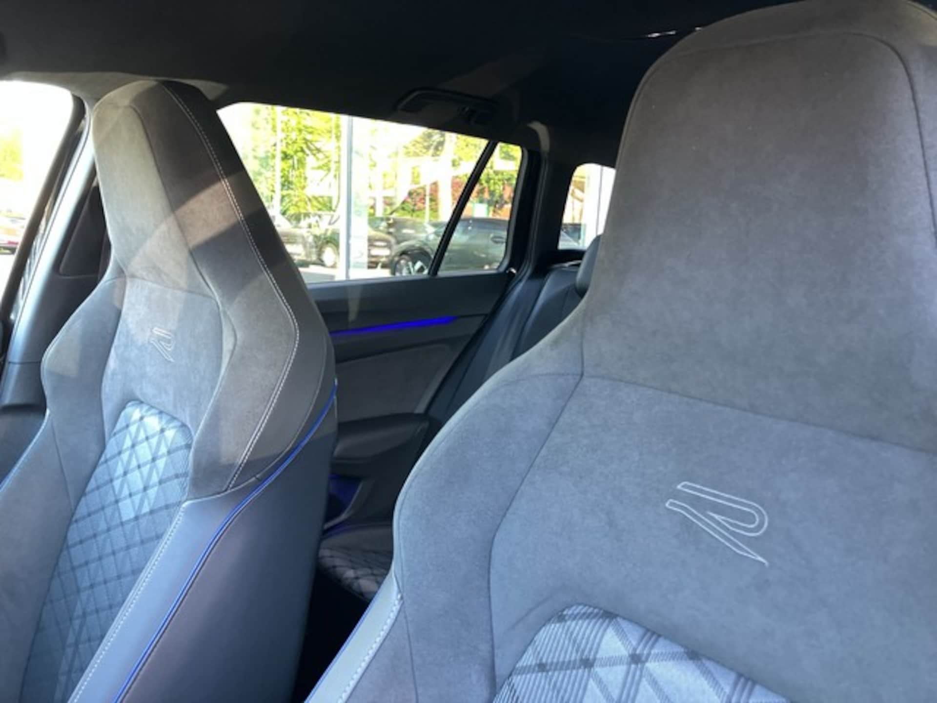 Volkswagen Golf Variant R-Line