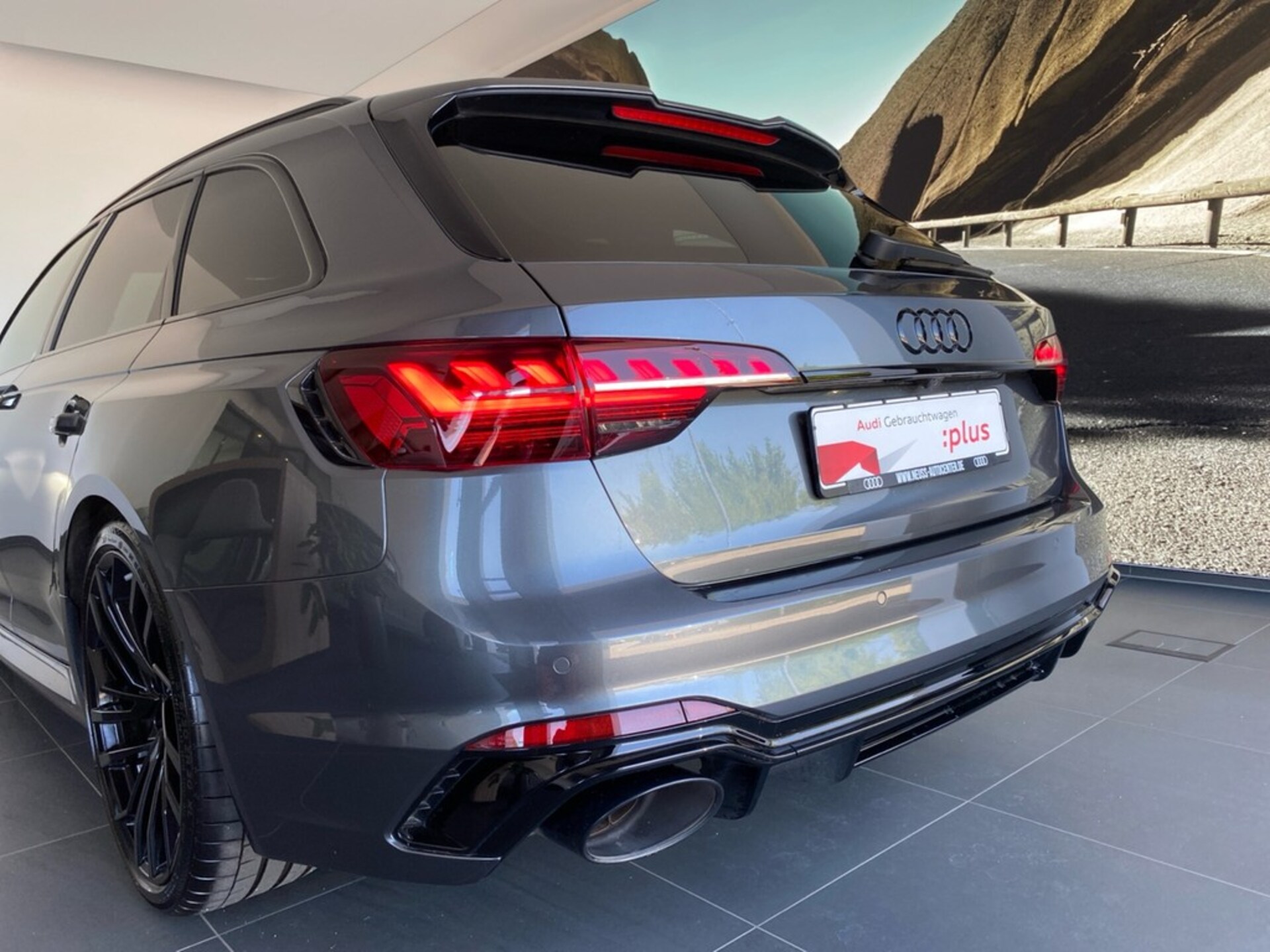 Audi RS 4 Avant