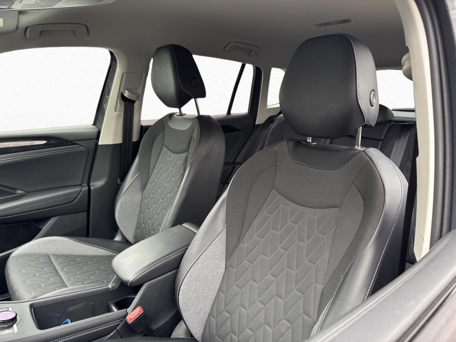 Volkswagen Tiguan – Bild 10
