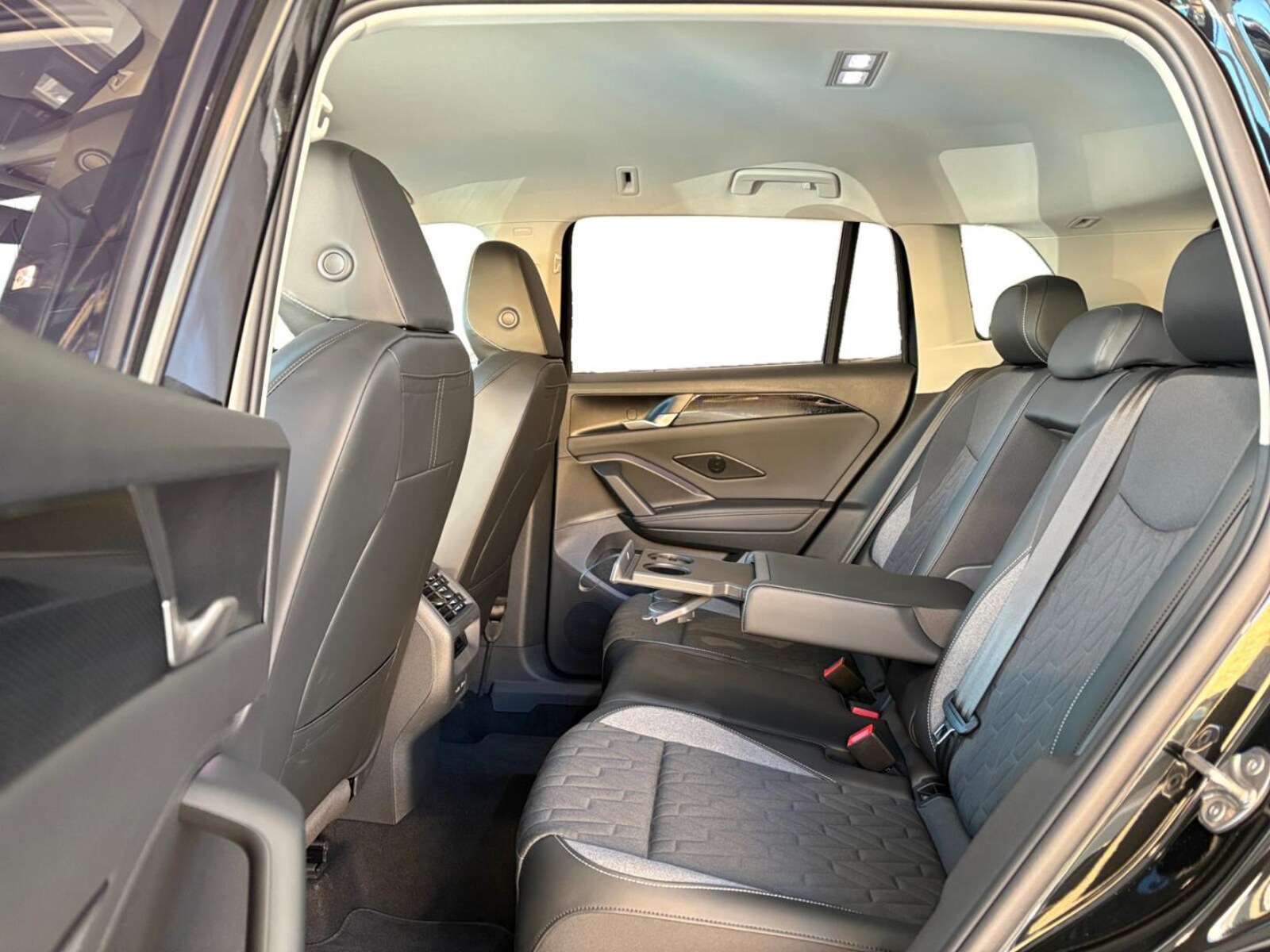 Volkswagen Tiguan – Bild 10