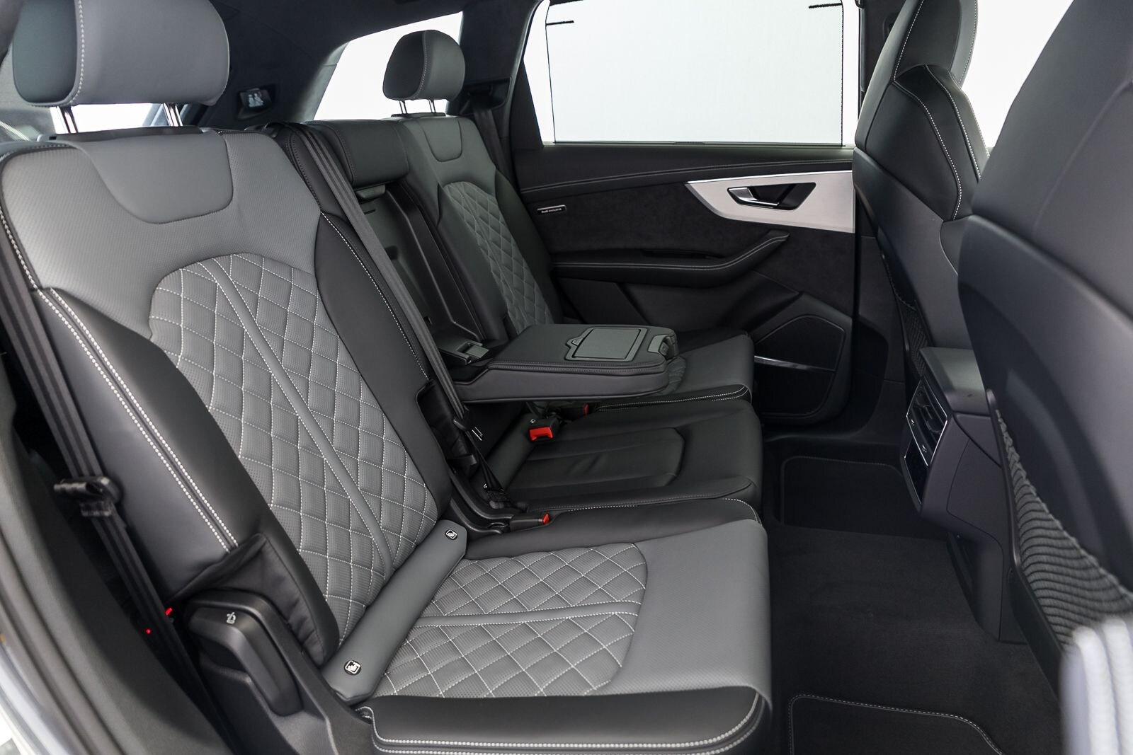 Audi SQ7 SUV