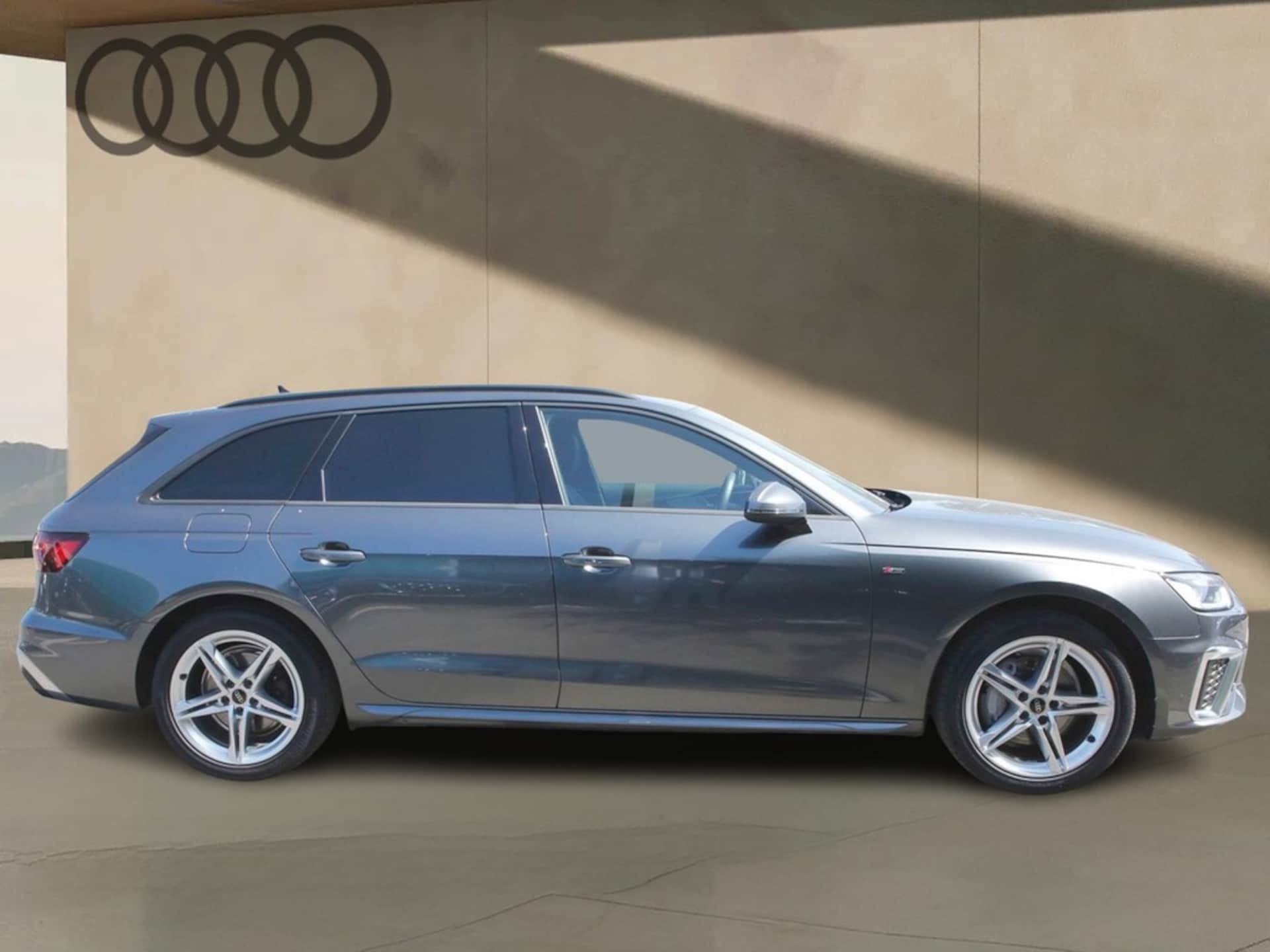 Audi A4 Avant S line