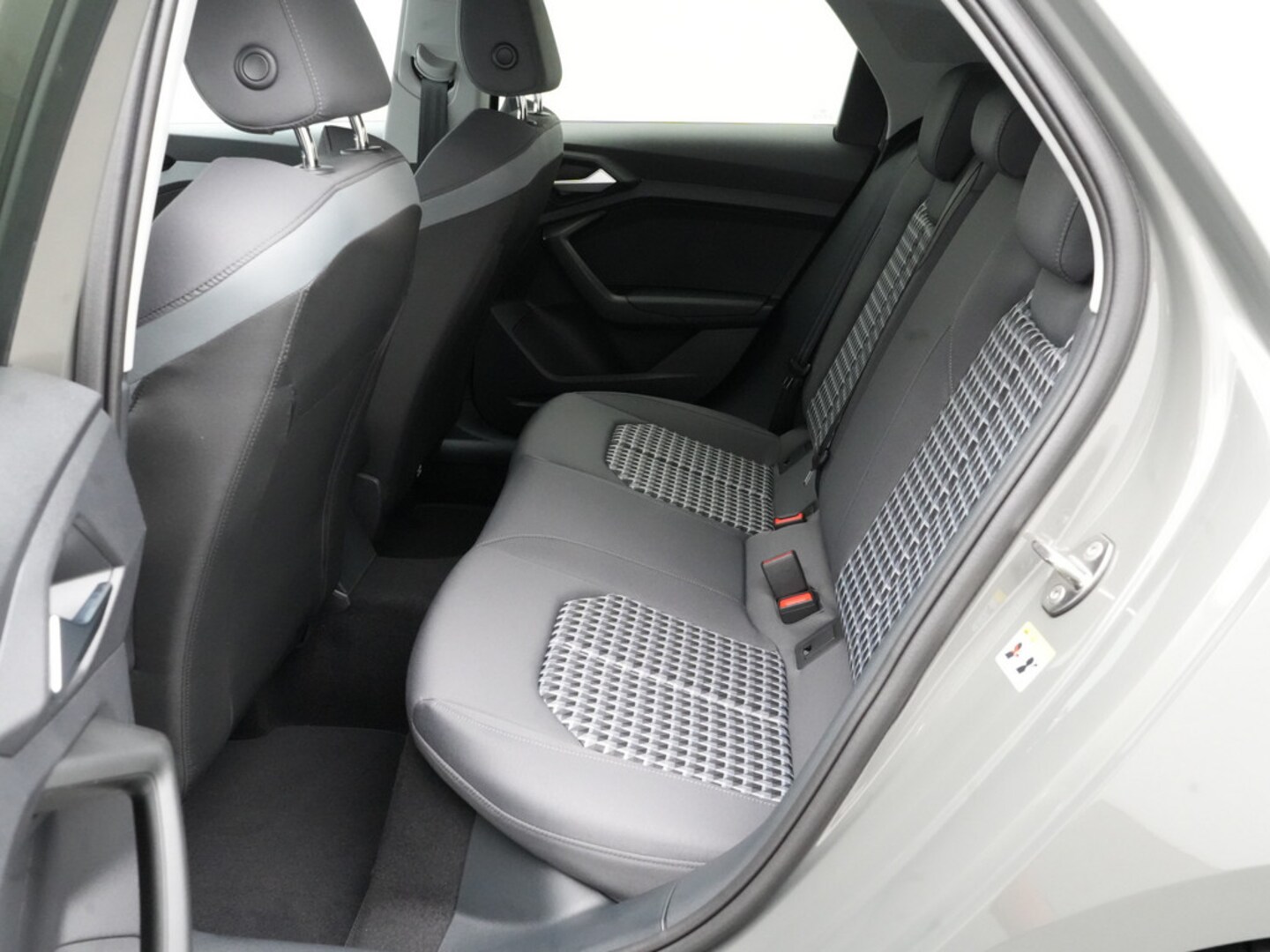 Bild über Audi A1 Sportback S line 35 TFSI S tronic - für weitere Informationen kontaktieren Sie den Audi Partner