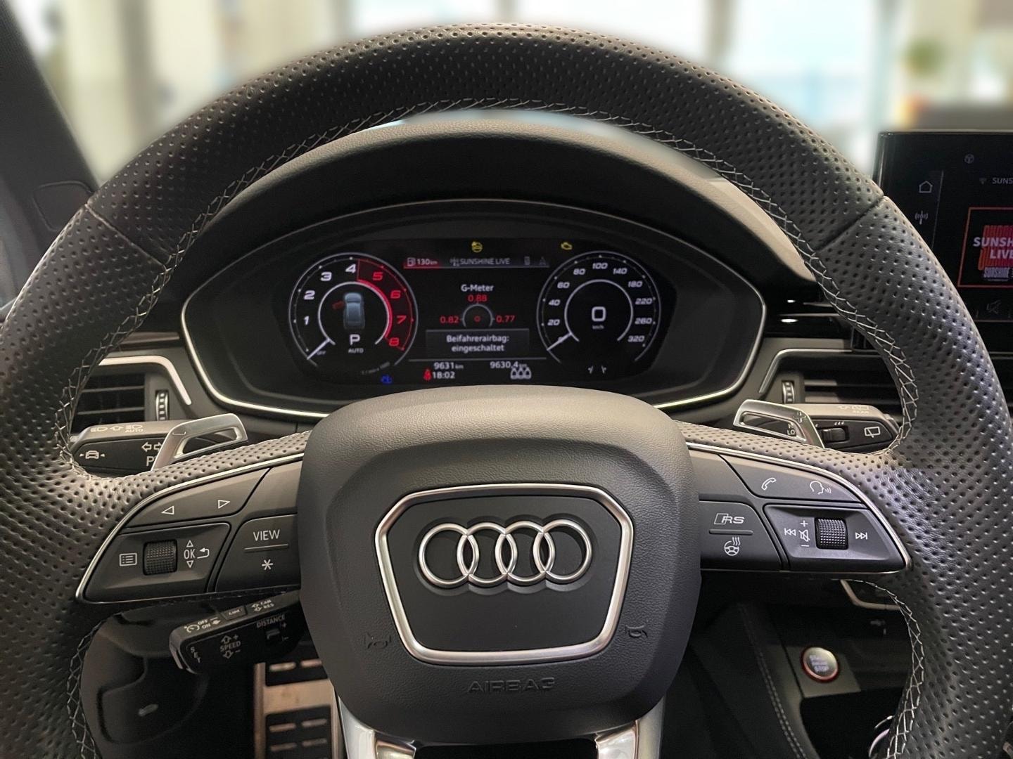 Bild über Audi RS 4 Avant TFSI quattro tiptronic - für weitere Informationen kontaktieren Sie den Audi Partner