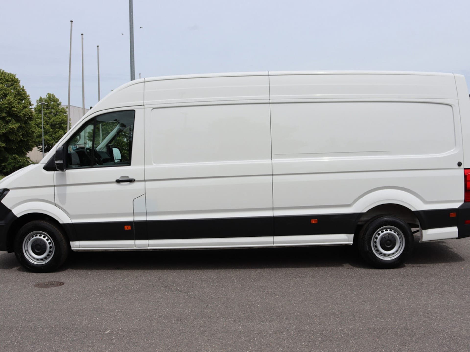 Volkswagen Crafter Kasten langer Radstand