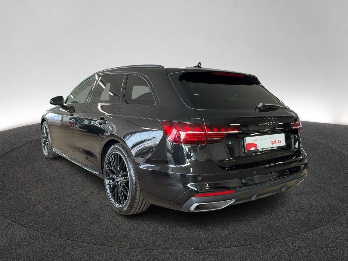 Bild über Audi A4 Avant S line 40 TFSI S tronic - für weitere Informationen kontaktieren Sie den Audi Partner