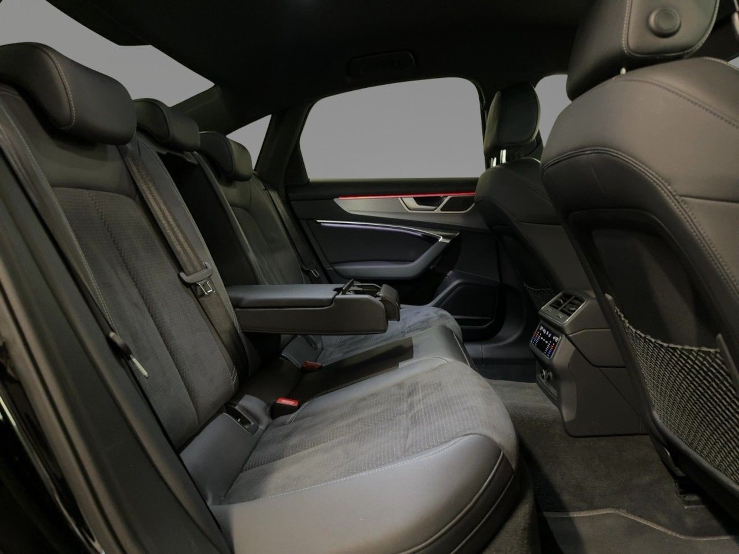Bild über Audi S6 Limousine TDI quattro tiptronic - für weitere Informationen kontaktieren Sie den Audi Partner