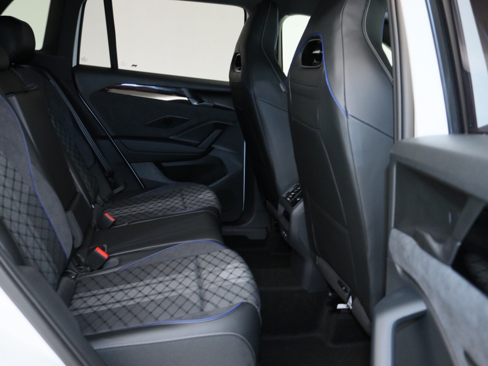 Volkswagen Tiguan – Bild 9