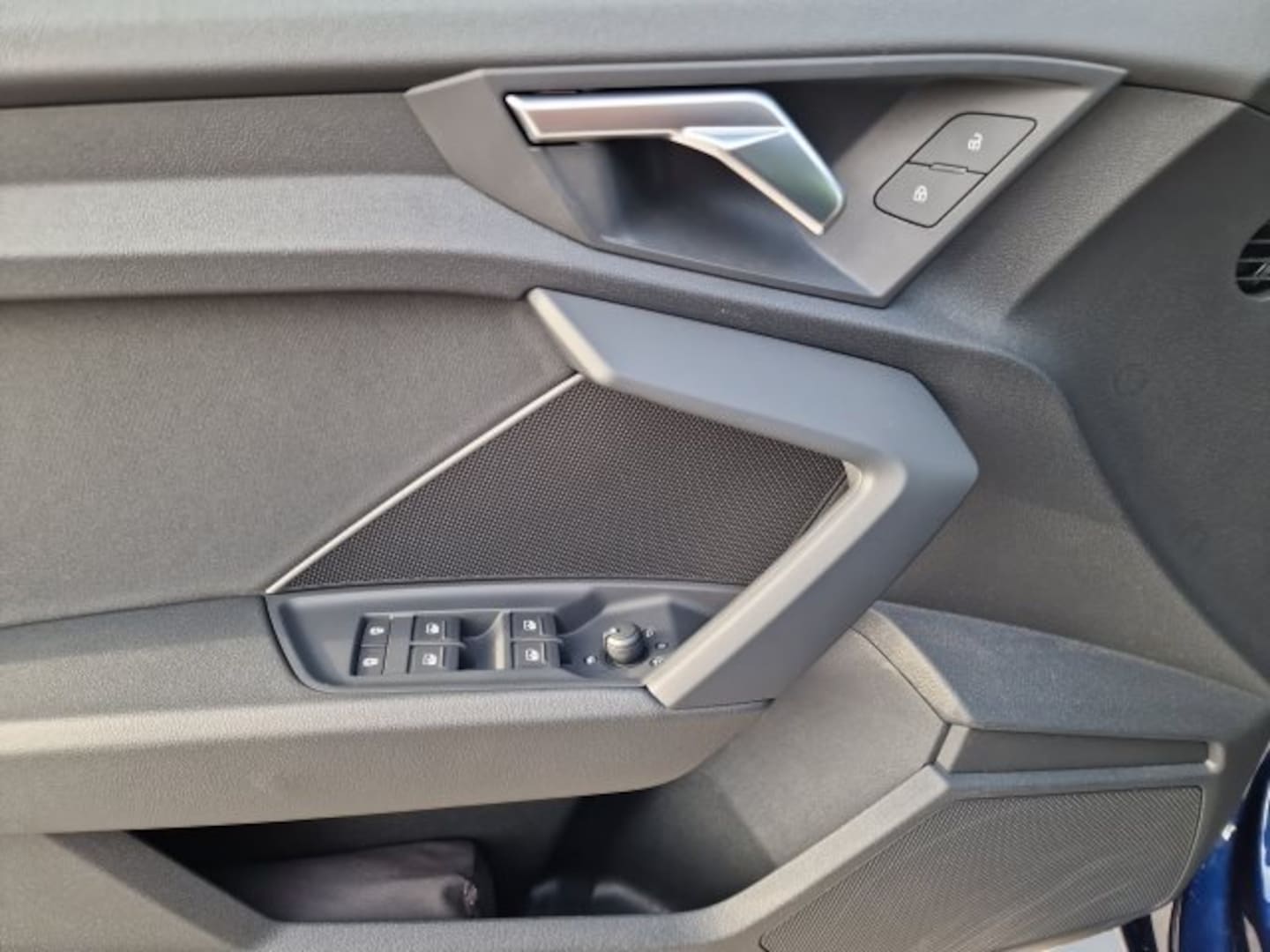 Bild über Audi A3 Sportback advanced 30 TDI S tronic - für weitere Informationen kontaktieren Sie den Audi Partner