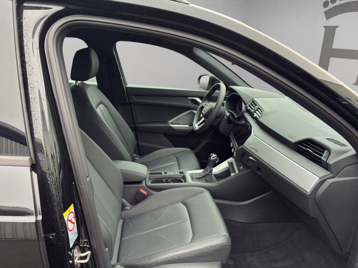Bild über Audi Q3 S line 35 TDI S tronic - für weitere Informationen kontaktieren Sie den Audi Partner