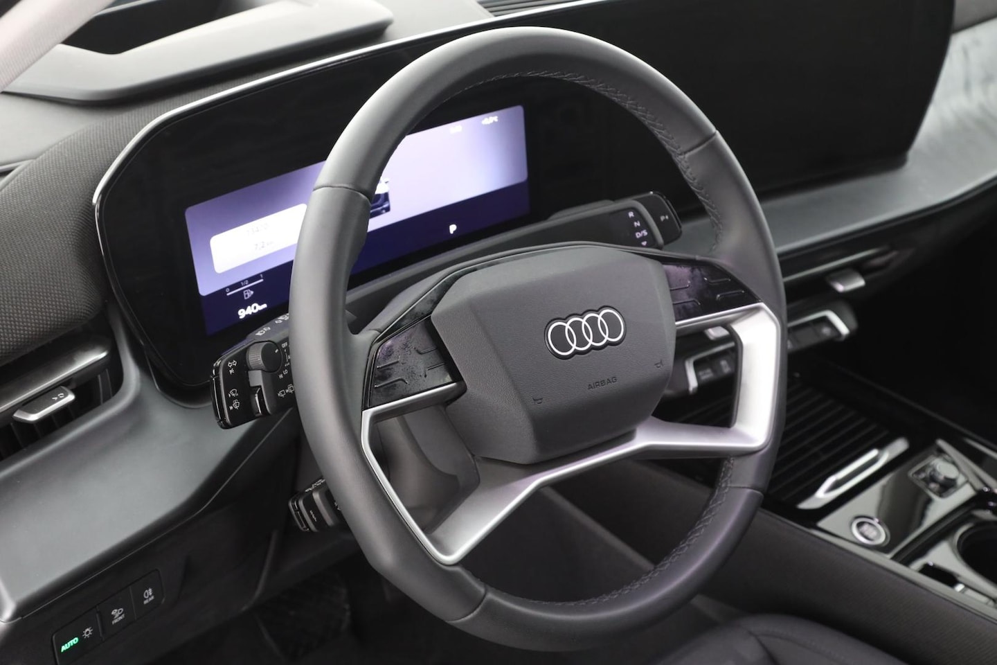 Bild über Audi Q3 SUV TDI 110 kW S tronic - für weitere Informationen kontaktieren Sie den Audi Partner