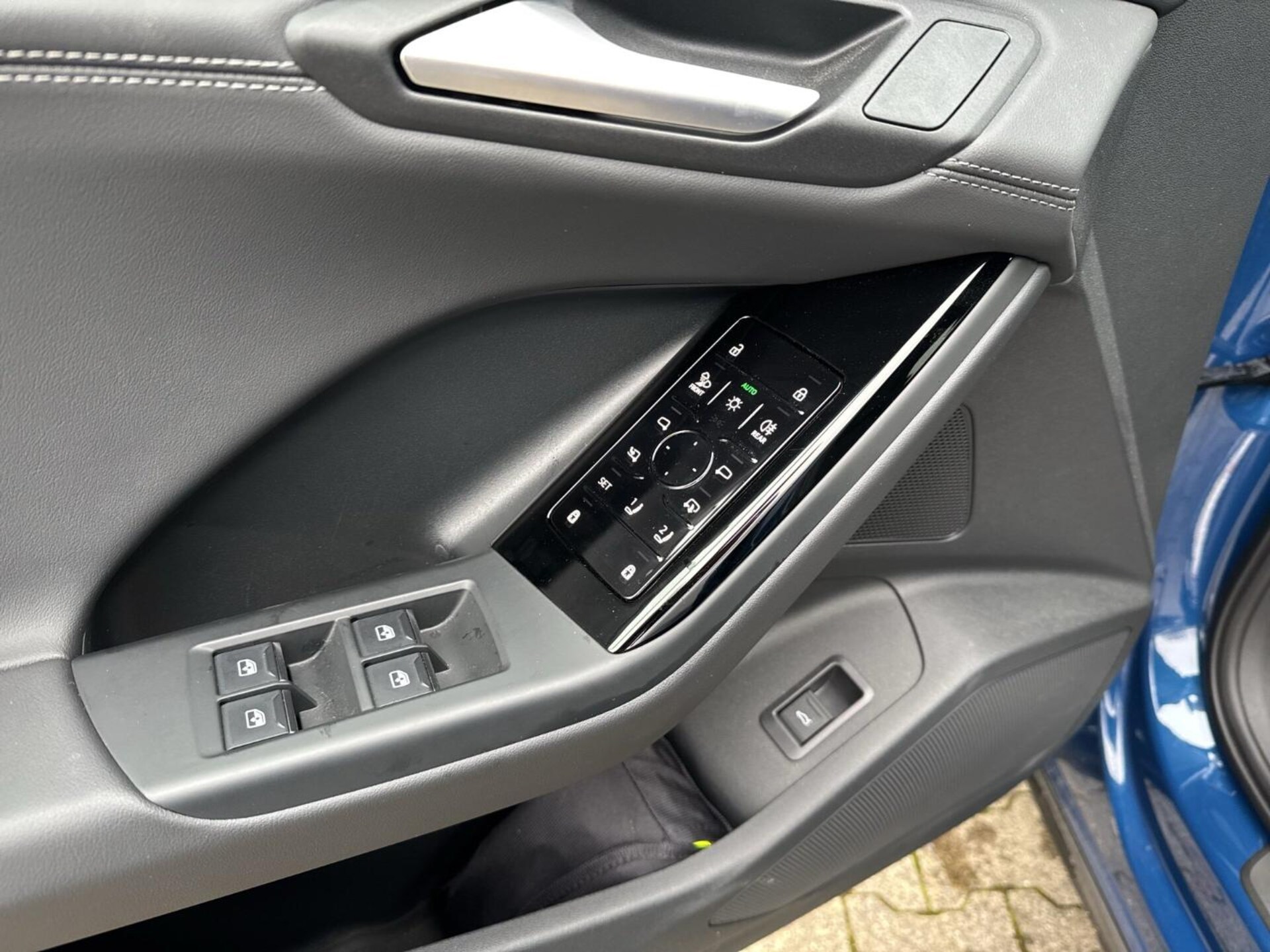 Audi Q6 SUV e-tron edition one