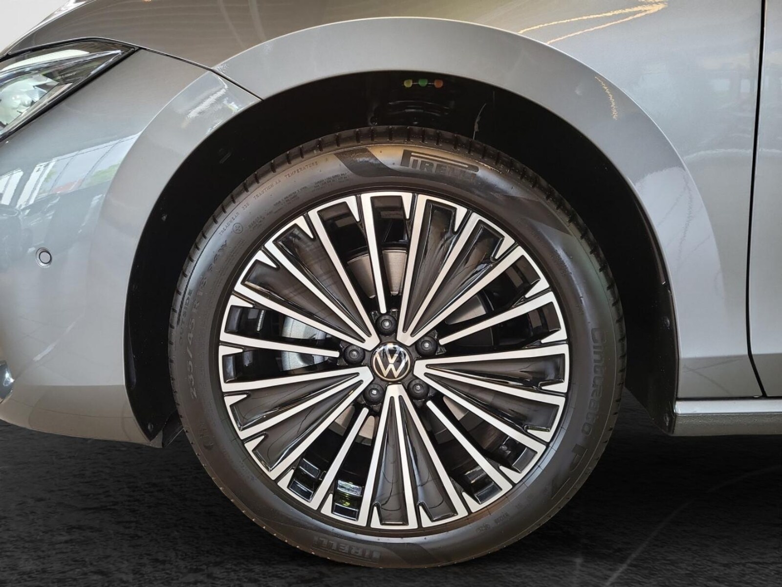 Volkswagen Passat – Bild 5