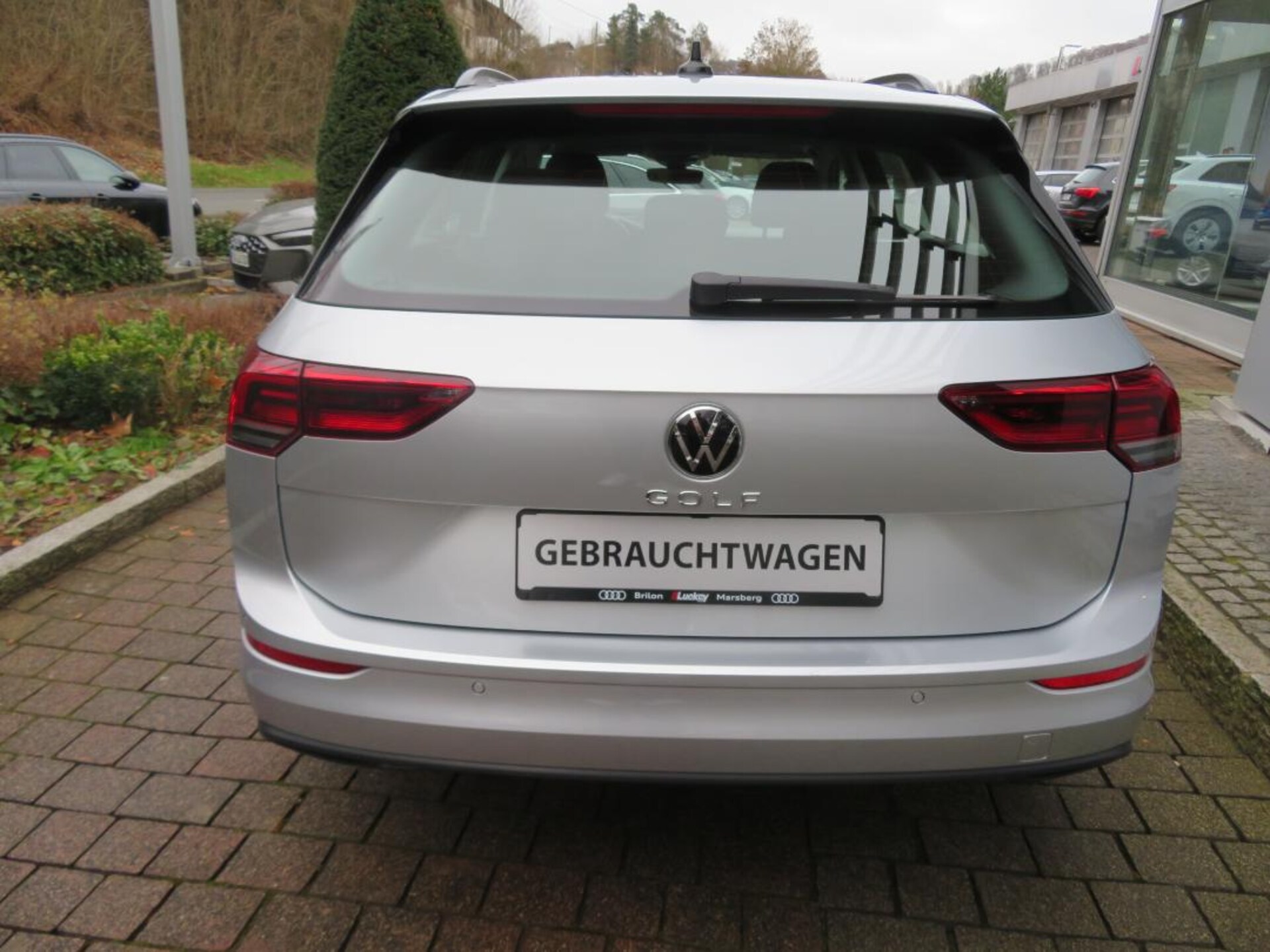 Volkswagen Golf Variant Life