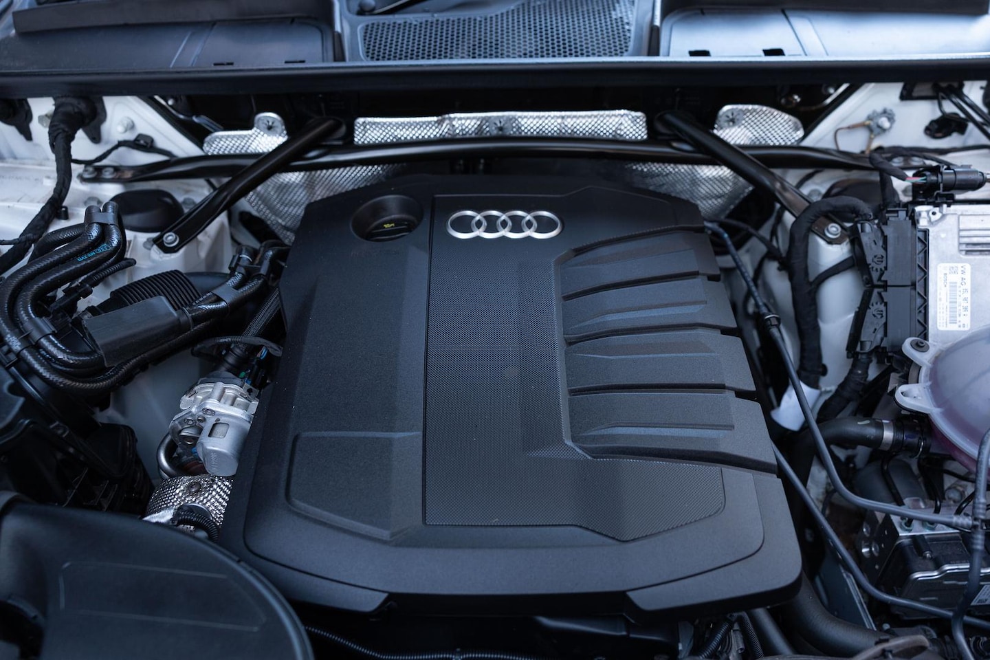 Image about Audi Q5 Sport 40 TDI quattro S tronic