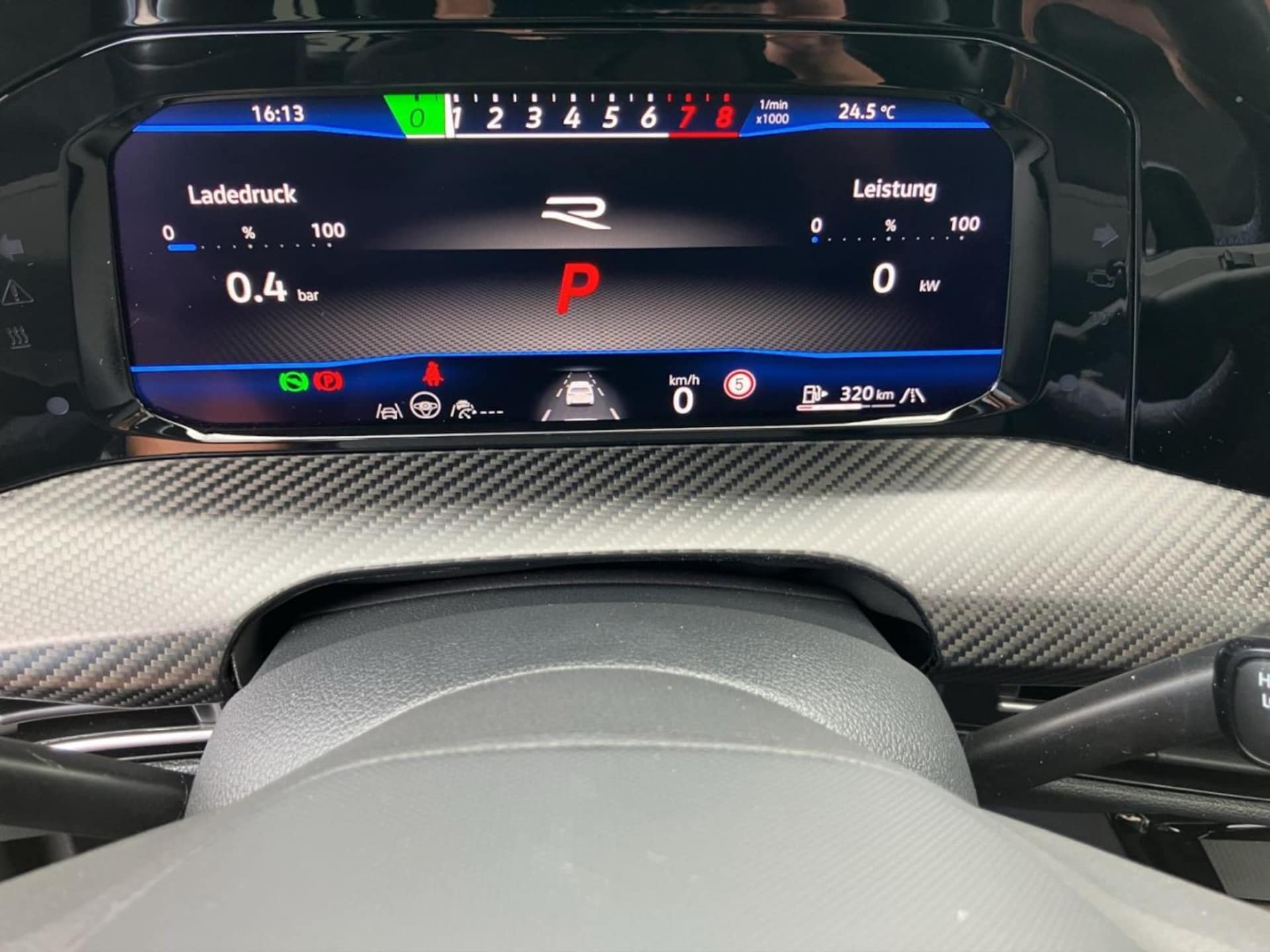 Volkswagen Golf Variant R