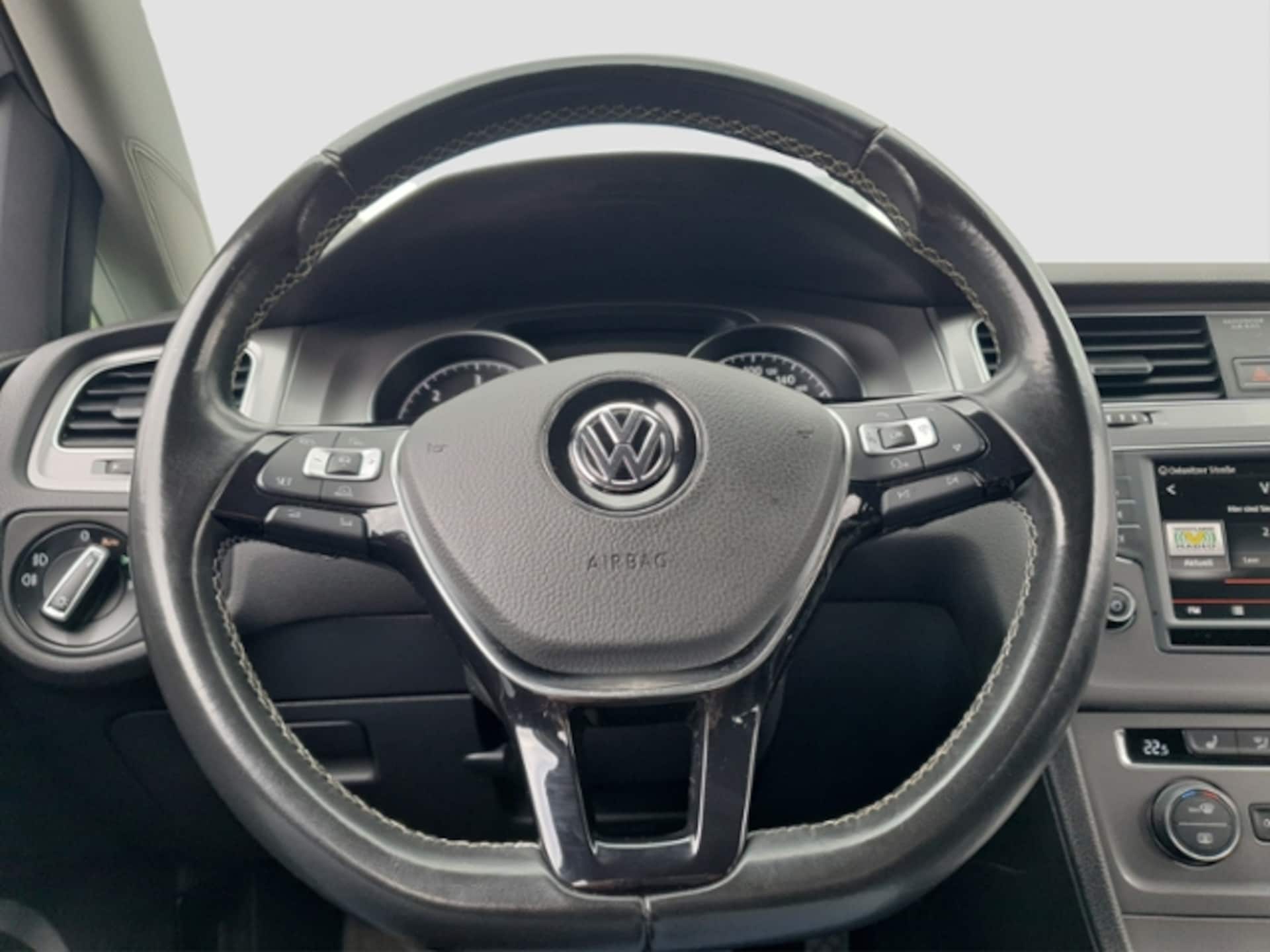 Volkswagen Golf LOUNGE