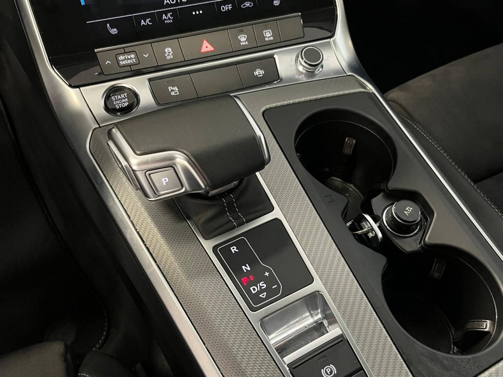 Audi A6 Avant Advance