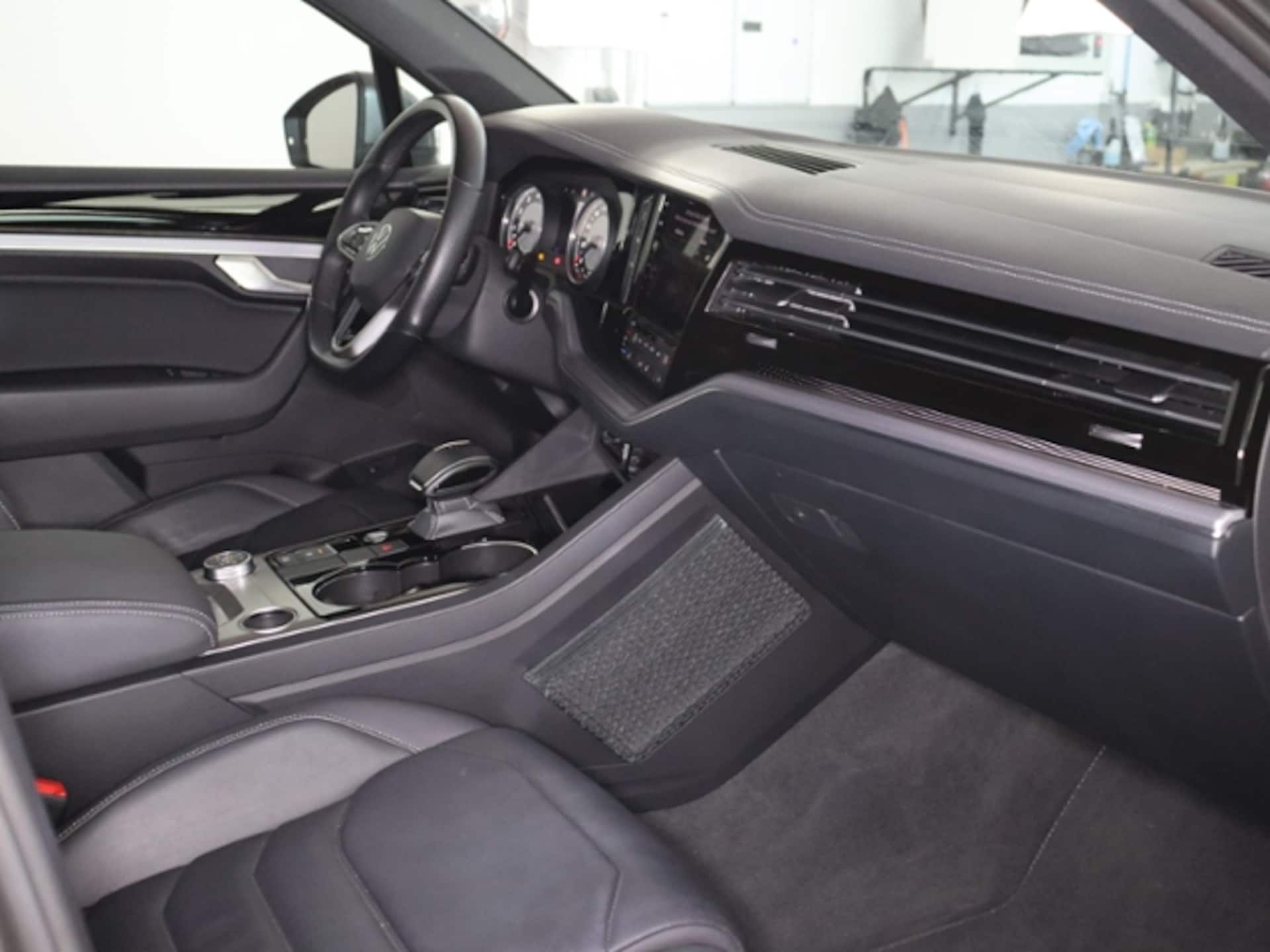 Volkswagen Touareg R-Line