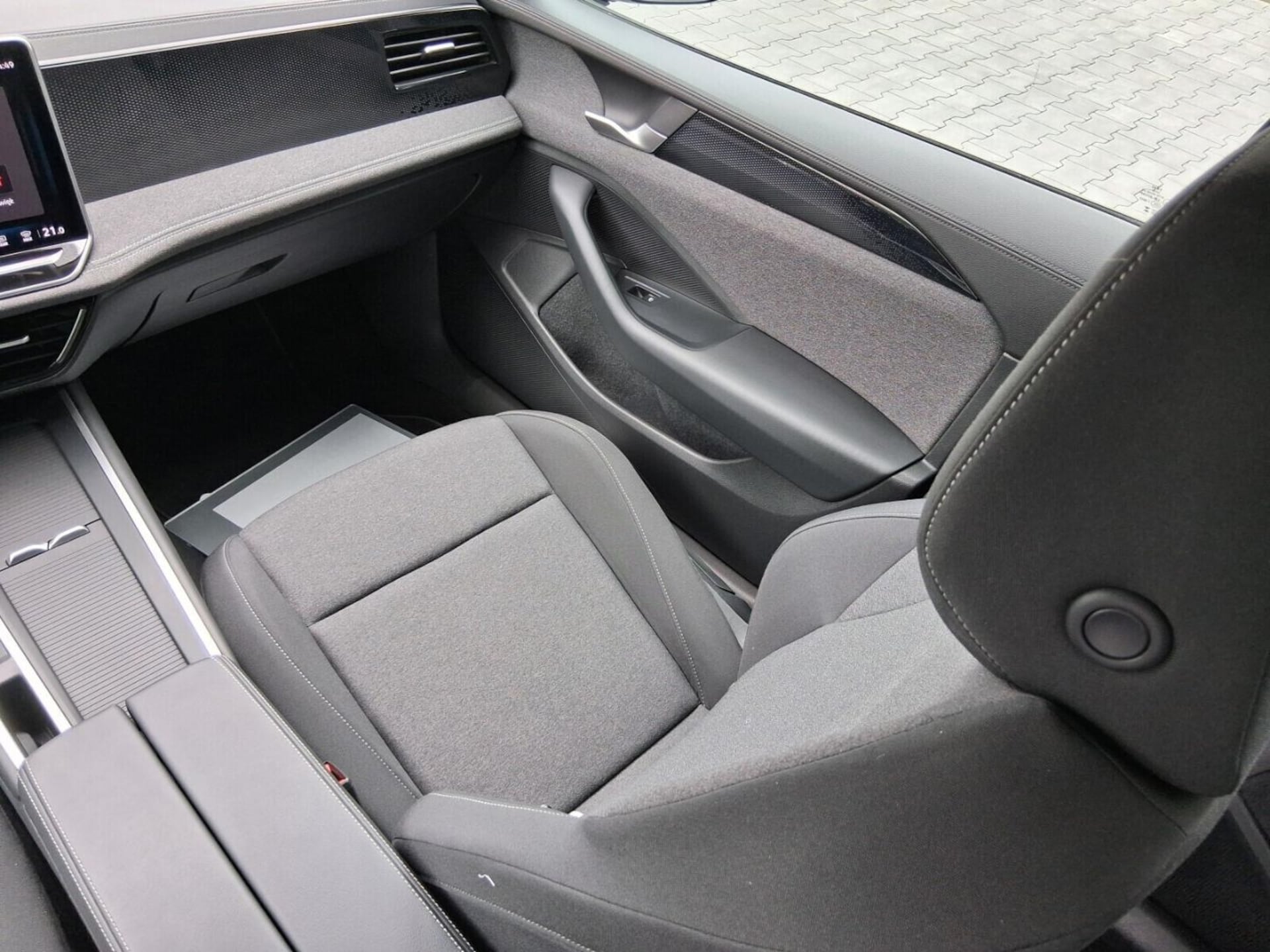 Volkswagen Passat Model bazowy
