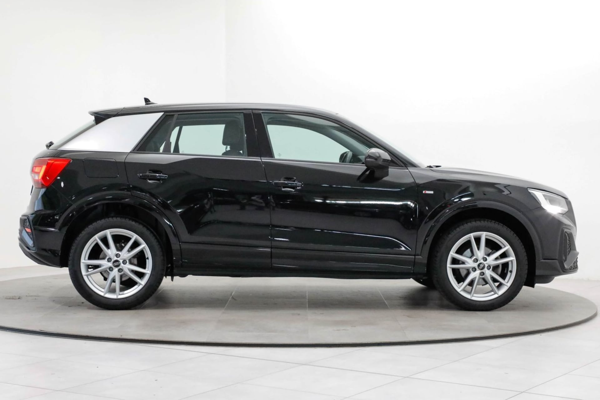 Audi Q2 S line