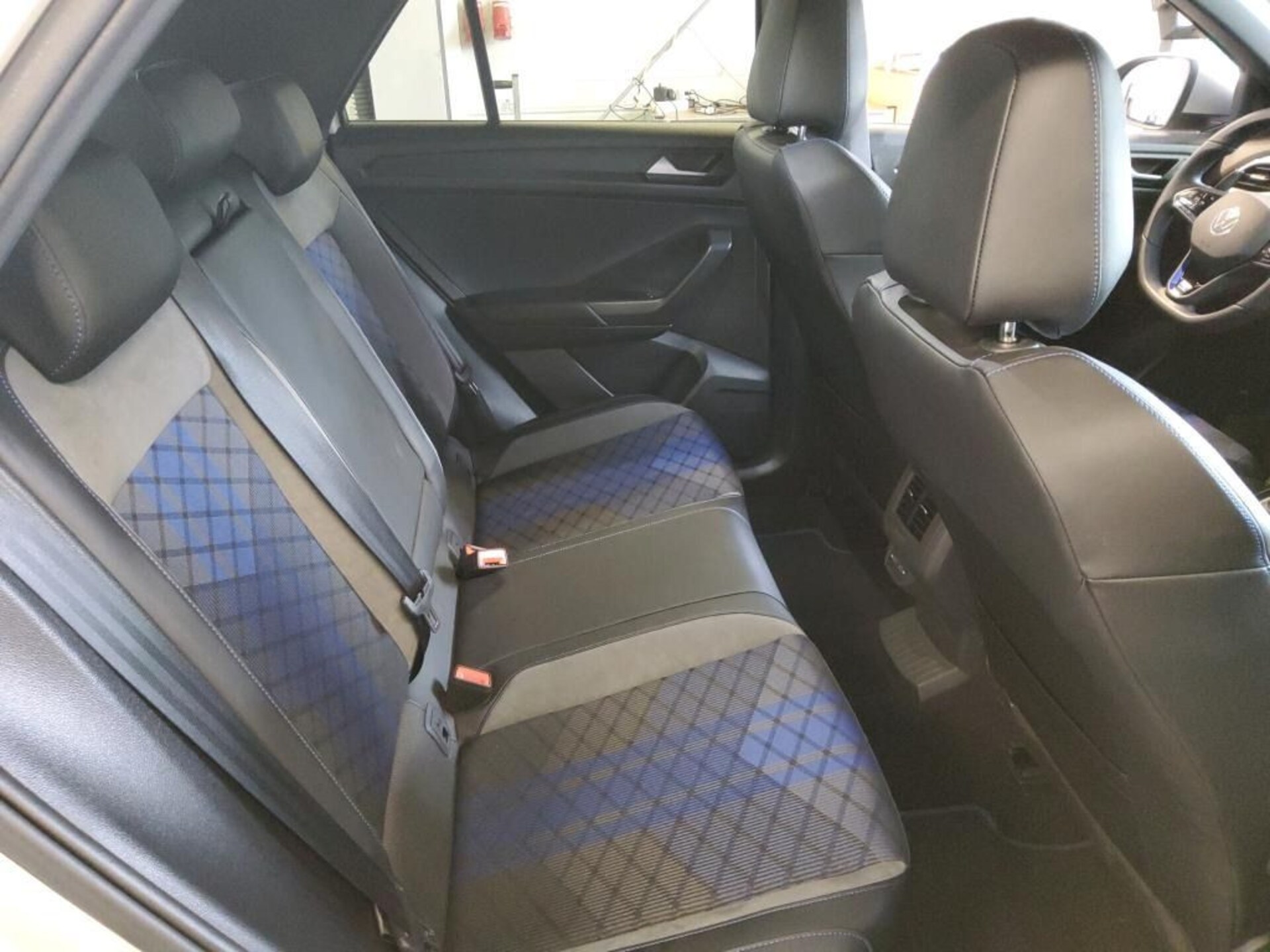 Volkswagen T-Roc R