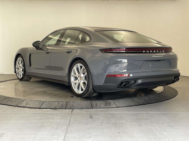 2025 Porsche Panamera