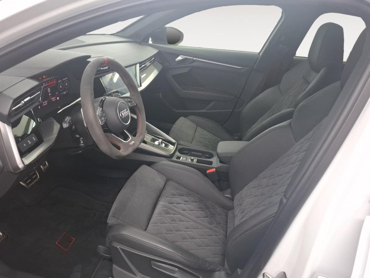 Bild über Audi RS 3 Sportback TFSI quattro S tronic - für weitere Informationen kontaktieren Sie den Audi Partner