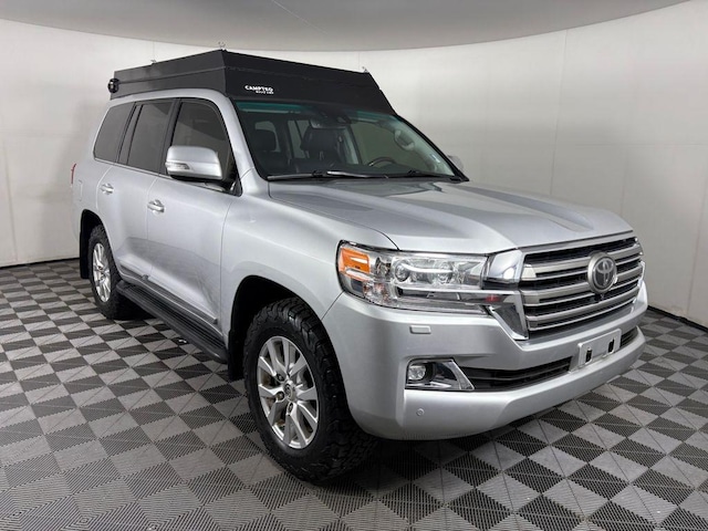 2016 Toyota Land Cruiser