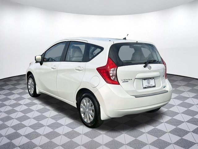 2015 Nissan