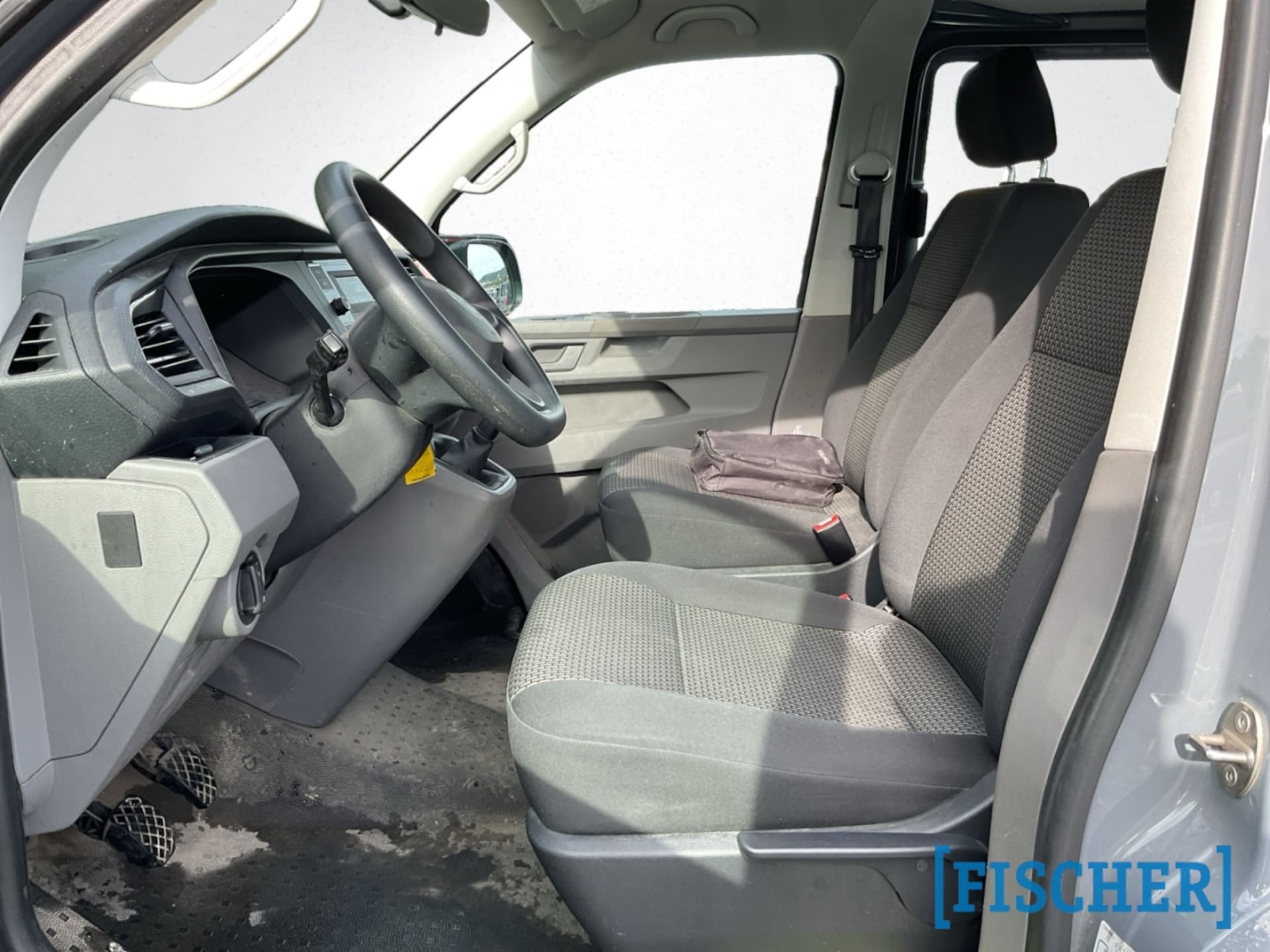 Volkswagen T6.1 Transporter Kombi kurzer Radstand