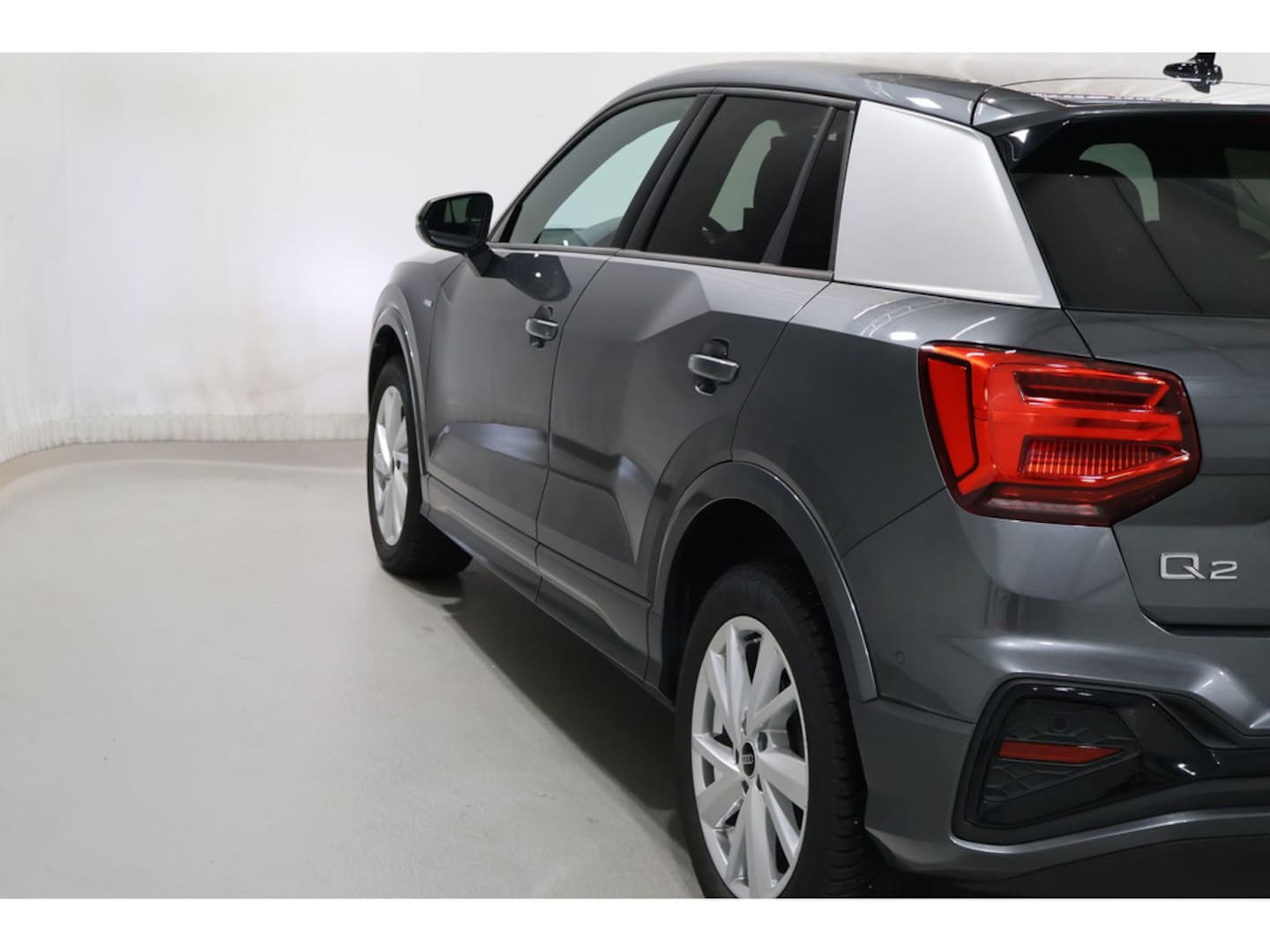 Bild über Audi Q2 S line 35 TFSI S tronic - für weitere Informationen kontaktieren Sie den Audi Partner