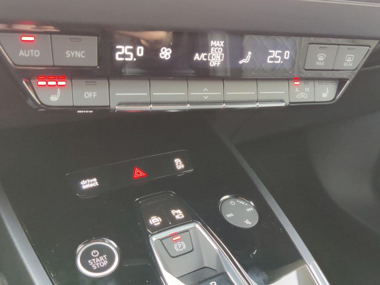 Bild über Audi Q4 Sportback e-tron 50 e-tron quattro - für weitere Informationen kontaktieren Sie den Audi Partner