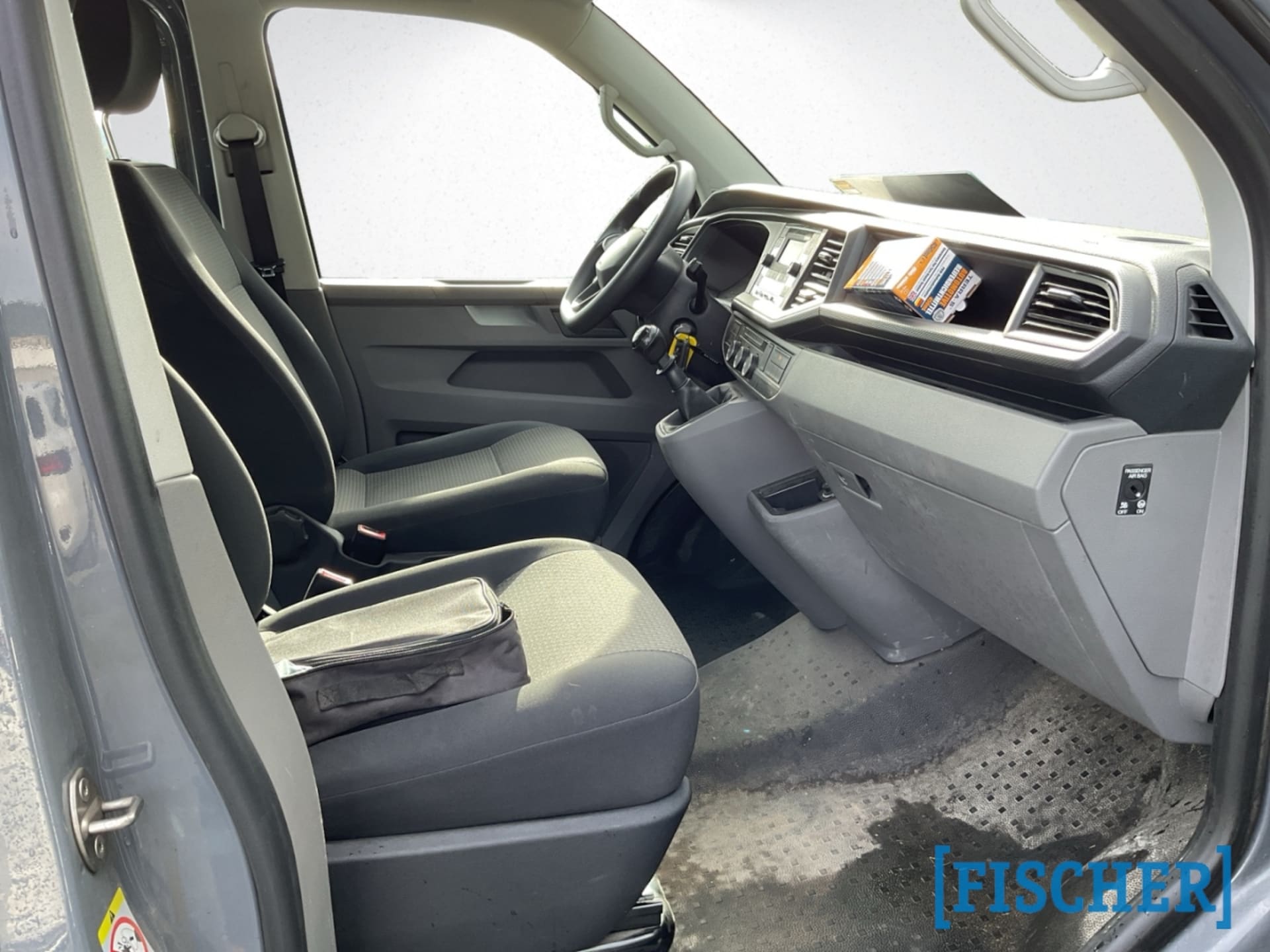 Volkswagen T6.1 Transporter Kombi kurzer Radstand